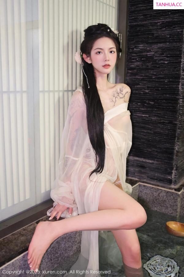   [XiuRen]高清写真图 2023.03.17 No.6430 乔一一 古装美腿第49张图片